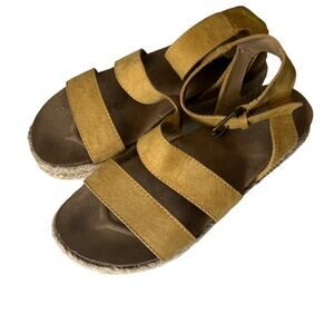 Universal Thread Mustard Yellow Platform Cork Strappy Buckle Sandals Sz 7